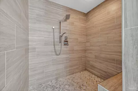 Bath - 5928 Augustine Dr, Pace, FL 32571 photo 4 of 7