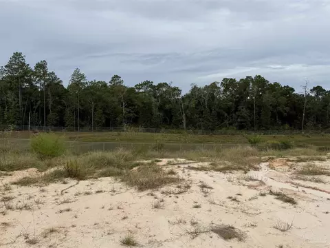 View/Area - 7721 Piper Cir, Milton, FL 32583 photo 1 of 5