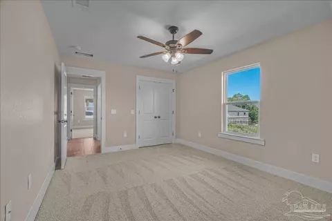 Bedroom - 7721 Piper Cir, Milton, FL 32583 photo 4 of 7