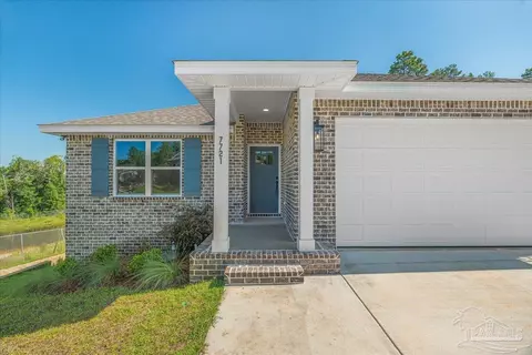 Exterior - 7721 Piper Cir, Milton, FL 32583 photo 3 of 9