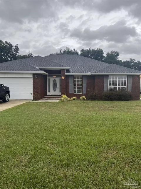 4076 Berry Cir, Pace, FL 32571
