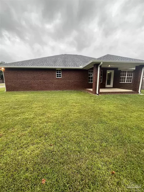 Exterior - 4076 Berry Cir, Pace, FL 32571 photo 2 of 5