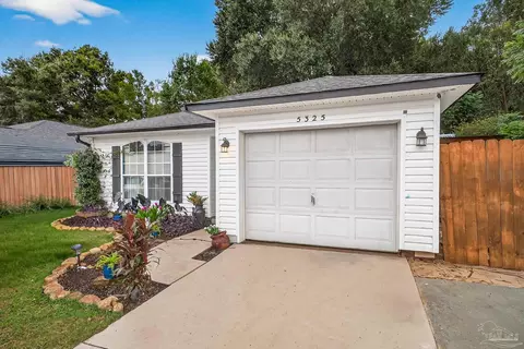 5325 Cherub Cir, Milton, FL 32583