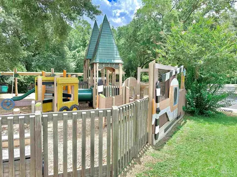 Exterior - 5497 Tucker Cir, Pace, FL 32571 photo 6 of 9