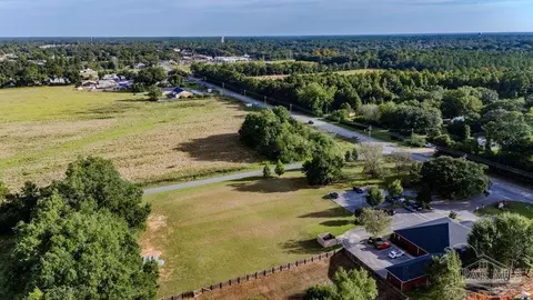 Woodbine Rd, Pace, FL 32571