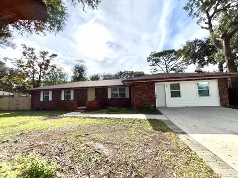 5695 Mifflin Ave, Pensacola, FL 32526