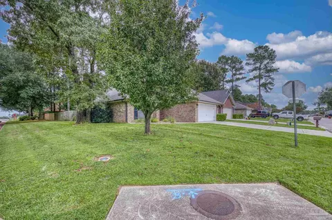 Exterior - 5921 Dunridge Dr, Pace, FL 32571 photo 7 of 16