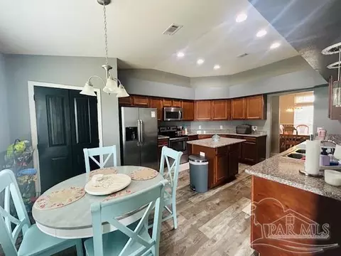 Kitchen - 3942 Flour Mill Cir, Pace, FL 32571 photo 3 of 3