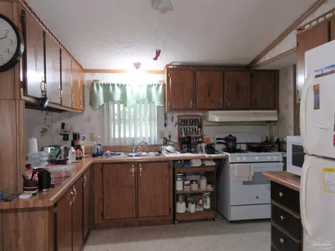 5890 Twin Oaks Dr, Pace, FL 32571 photo 13
