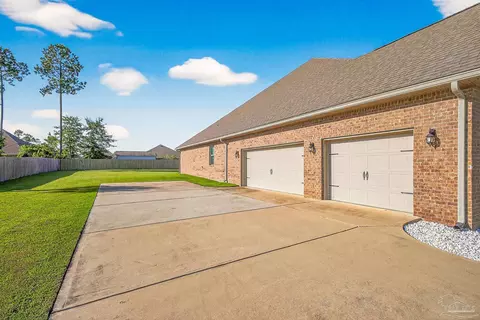 Exterior - 2781 Elkhorn Dr, Pace, FL 32571 photo 6 of 7