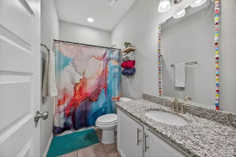 Bath - 2781 Elkhorn Dr, Pace, FL 32571 photo 1 of 3