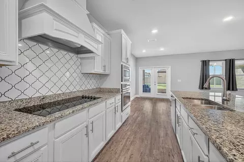 Kitchen - 2781 Elkhorn Dr, Pace, FL 32571 photo 4 of 5