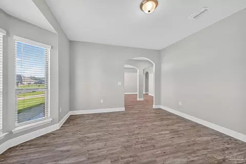 Living - 2781 Elkhorn Dr, Pace, FL 32571 photo 2 of 6