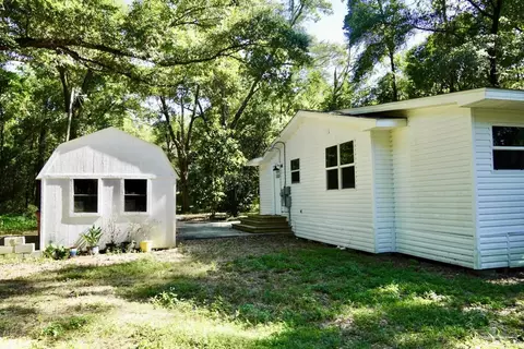 Exterior - 7724 Elrod Rd, Milton, FL 32570 photo 5 of 7