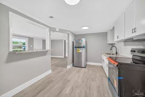 Kitchen - 3951 Diamond St, Pace, FL 32571 photo 1 of 2