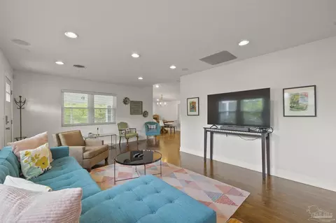 200 Clematis St, Pensacola, FL 32503