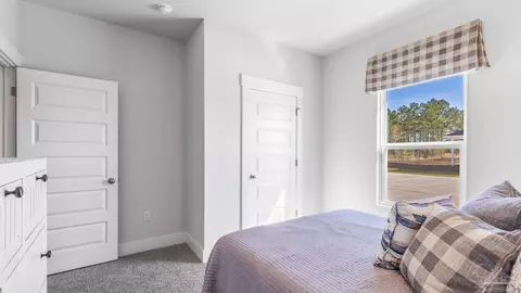 Bedroom - 8106 Fox Hunt Dr, Milton, FL 32583 photo 8 of 11