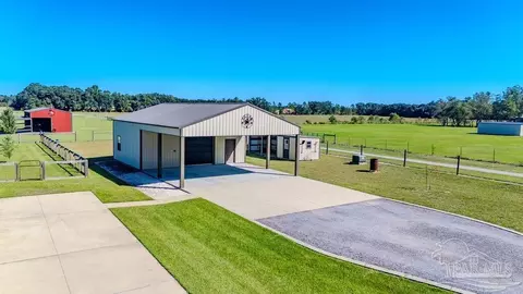 Exterior - 3480 Red Ryder Ln, Pace, FL 32571 photo 8 of 8