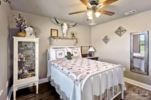 Bedroom - 3480 Red Ryder Ln, Pace, FL 32571 photo 1 of 5