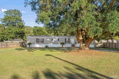 9270 Untreiner Ave, Pensacola, FL 32534