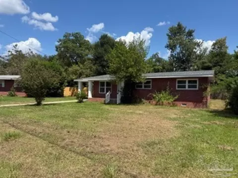 6406 Sellers Dr, Milton, FL 32570