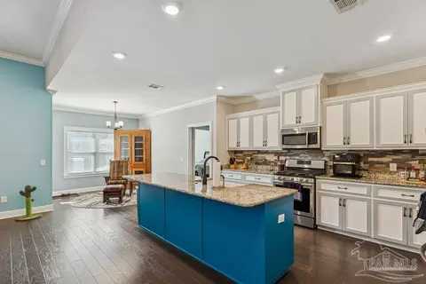 Kitchen - 1555 Cadence Loop, Cantonment, FL 32533 photo 2 of 5