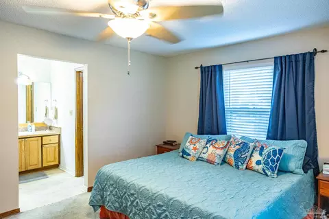 5905 Castle Dr, Milton, FL 32570 photo 8