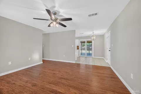 Living - 6524 Oakcrest Rd, Milton, FL 32570 photo 5 of 5