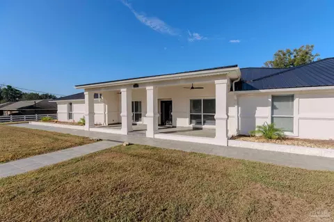Exterior - 2115 Stallion Rd, Cantonment, FL 32533 photo 2 of 11