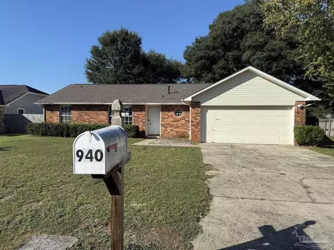 940 Vonna Jo Cir, Pensacola, FL 32506