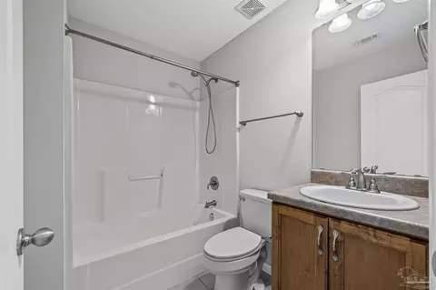 Bath - 5344 Traci Dr, Milton, FL 32583 photo 1 of 2