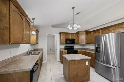 Kitchen - 5344 Traci Dr, Milton, FL 32583 photo 2 of 5