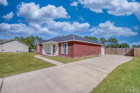 Exterior - 5344 Traci Dr, Milton, FL 32583 photo 12 of 16