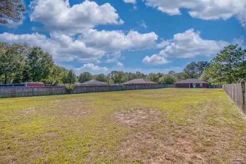 Exterior - 5344 Traci Dr, Milton, FL 32583 photo 9 of 16