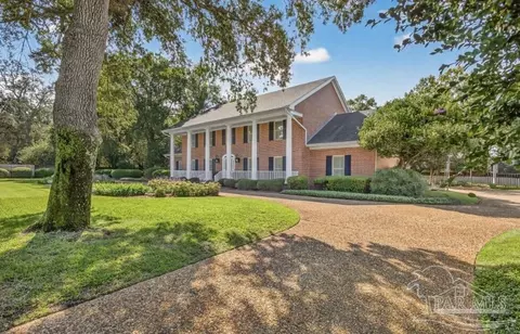 4065 Montalvo Dr, Pensacola, FL 32504