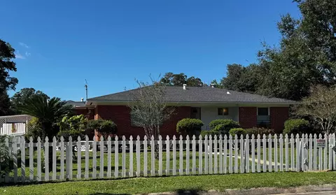 801 N 57th Ave, Pensacola, FL 32506