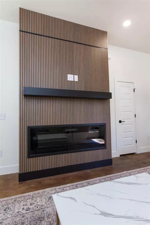 5420 Viking Rd, Pensacola, FL 32507