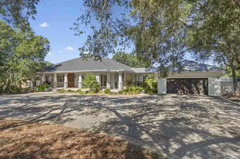 3020 Rosa Del Villa Dr, Gulf Breeze, FL 32563