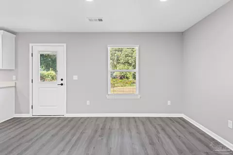 Living - 4715 Live Oak Ln, Pace, FL 32571 photo 5 of 5