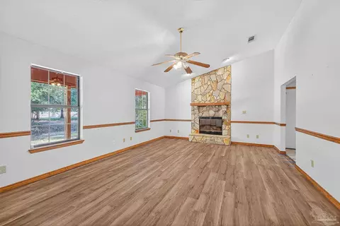 5453 Hamilton Ln, Pace, FL 32571 photo 8