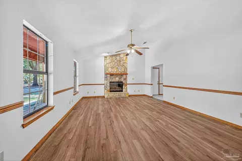 5453 Hamilton Ln, Pace, FL 32571 photo 6