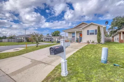 5713 Tryton Cir, Pensacola, FL 32526