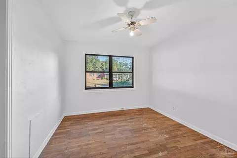 Bedroom - 6571 Cedar St, Milton, FL 32570 photo 1 of 10