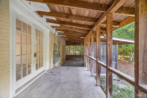 Exterior - 6571 Cedar St, Milton, FL 32570 photo 4 of 8