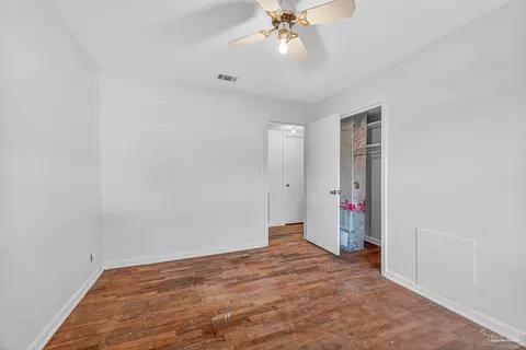 Bedroom - 6571 Cedar St, Milton, FL 32570 photo 3 of 10
