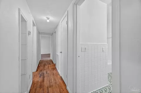 Entry Way - 6571 Cedar St, Milton, FL 32570 photo 5 of 5