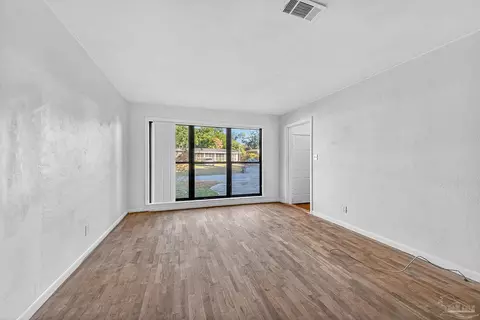 Living - 6571 Cedar St, Milton, FL 32570 photo 4 of 5