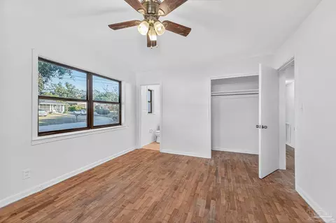 Bedroom - 6571 Cedar St, Milton, FL 32570 photo 5 of 10