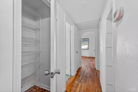 Entry Way - 6571 Cedar St, Milton, FL 32570 photo 4 of 5