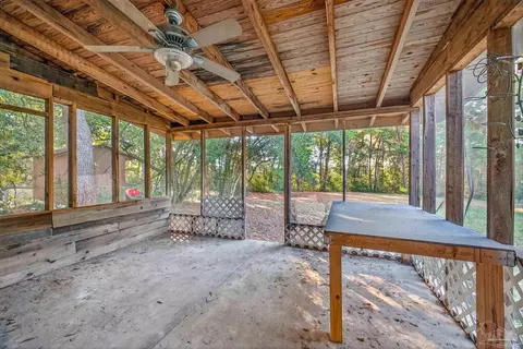 Exterior - 6571 Cedar St, Milton, FL 32570 photo 5 of 8
